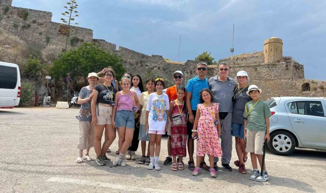 Alanyalı öğrencilerden kardeş şehir gezisi