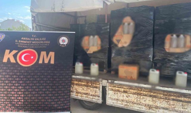 Antalya'da 2 bin 840 litre sahte alkol ele geçirildi