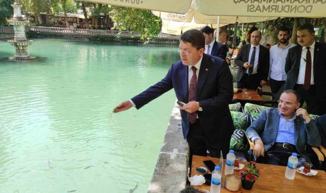 Bakan Tunç, Balıklıgöl'ü ziyaret etti
