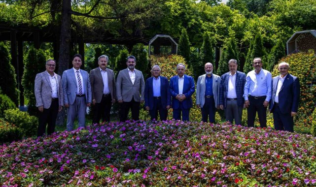 Başkan Büyükkılıç'tan belediye başkanlarıyla istişare toplantısı