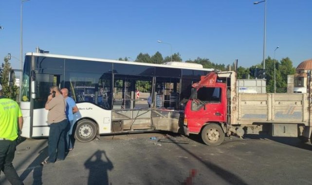 Bingöl'de 5 kişinin yaralandığı kaza otobüs kamerasına yansıdı