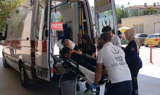 Bursa'da bir çocuk elini salça makinesine kaptırdı