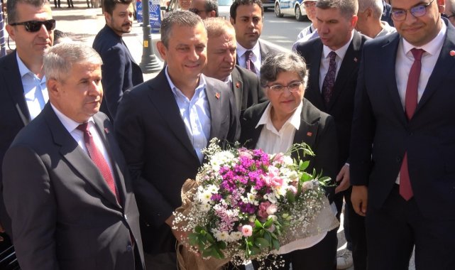 CHP'li 21 belediye başkanı ve Genel Başkan Özgür Özel Burdur'da