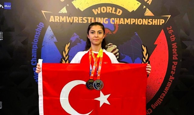 Çivrilli Petek bilek güreşinde Dünya 2.'si oldu