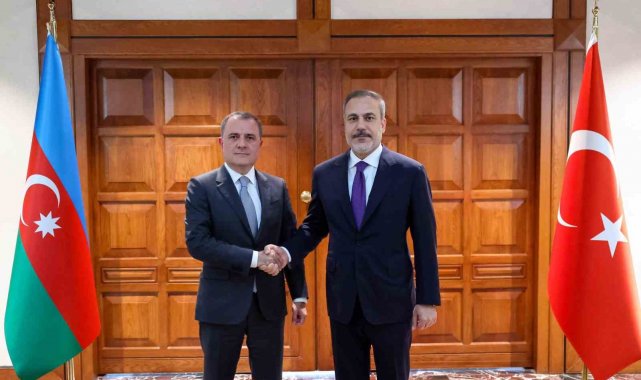 Dışişleri Bakanı Fidan, Azerbaycanlı mevkidaşı ile bir araya geldi