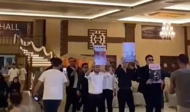 Düğünde damada tabutlu şaka