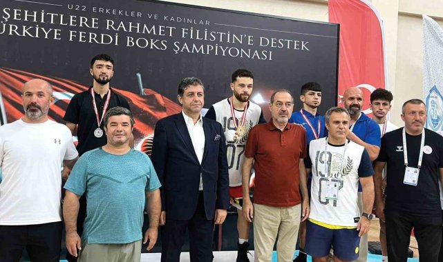 Elazığlı boksörden gümüş ve bronz madalya