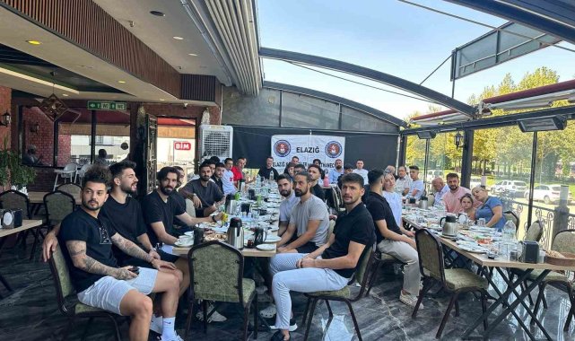 Elazığspor maç öncesi bir araya geldi