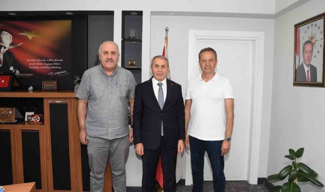 Emekli polislere teşekkür belgesi verildi