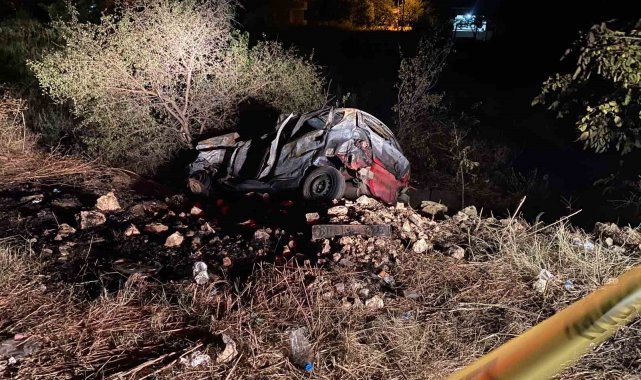Erbaa'da feci kaza... Otobüsle otomobil çarpıştı: 2 ölü, 2'si ağır 3 yaralı