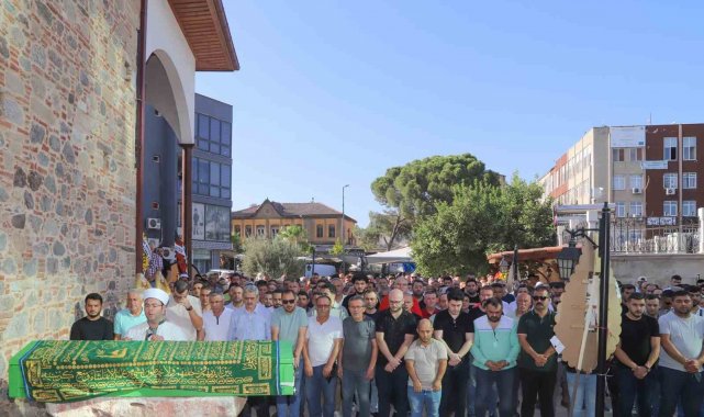 Geçirdiği kap krizi sonucu hayatını kaybeden meclis üyesi Orhan toprağa verildi