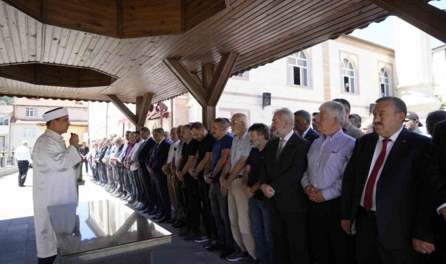 Gümüşhane'de Haniye için gıyabi cenaze namazı kılındı