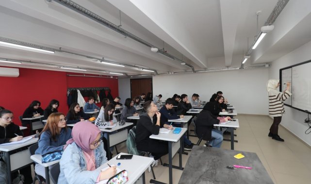 Güzide Gençlik Merkezi'nde yeni dönem kayıtları başladı