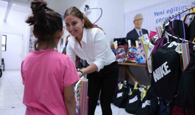 Halk Market yüzlerce çocuğun ve ailenin yüzünü güldürdü