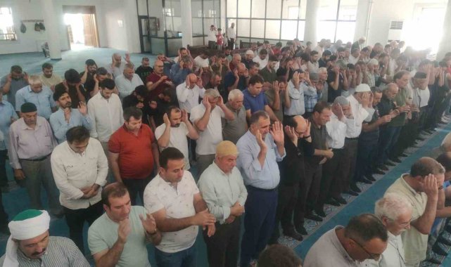 Hamas Siyasi Büro Başkanı Haniye için Tatvan'ta gıyabi cenaze namazı kılındı
