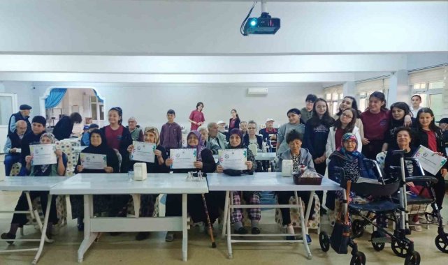 Karesi Ortaokulu projesi 'Maarifin Yüz Akı' dergisinde yayınlandı