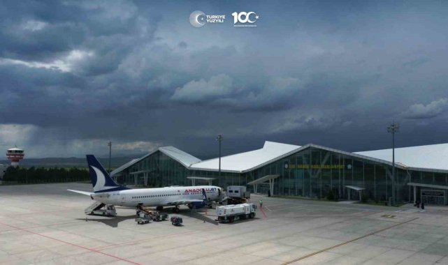 Kars'ta Temmuz ayında 51 bin 763 kişi uçtu