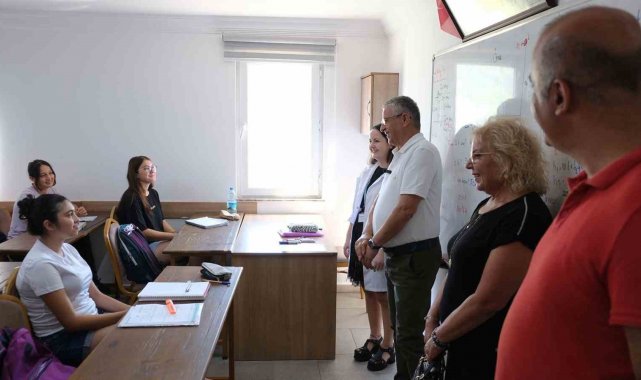 Kemer'de eğitim başladı