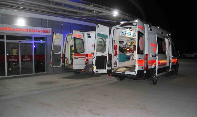 Konya'da motosiklet devrildi: 2 yaralı