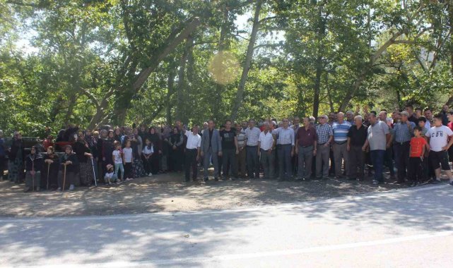 Köylüler 'piknikçi istemiyoruz' eylemi yaptı