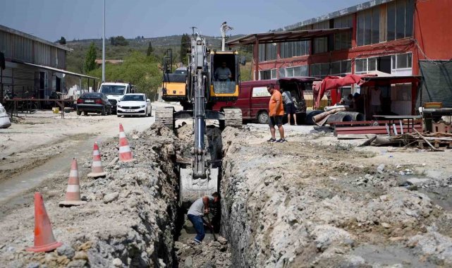 Kuşadası Ağaç İşleri Sanayi Sitesi'nde alt ve üstyapı çalışmaları sürüyor