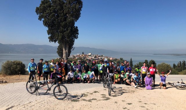 Mysia Yolları'nda engelsiz dostluklar için pedal çevirdiler