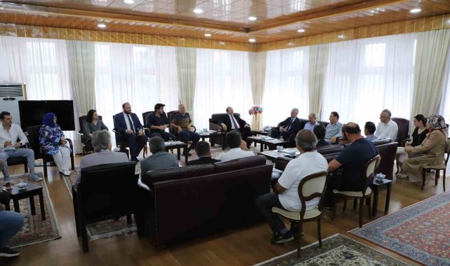 Rektör Hacımüftüoğlu: "Atatürk Üniversitesi'nin geleceğini hep birlikte şekillendireceğiz"