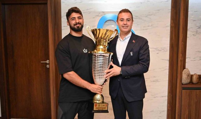 Şampiyondan Başkan Akın'a ziyaret