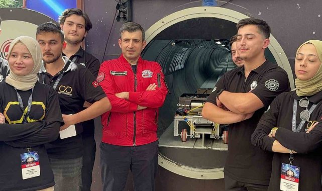 Selçuk Bayraktar: "Türkiye'nin milli teknoloji hamlesinin dip dalgası girişimler şeklinde gelmeye başladı"
