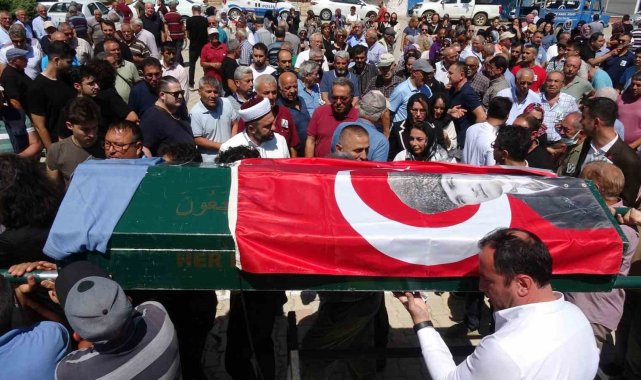 Sevgilisi tarafından öldürülen Derya öğretmen Karaman'da toprağa verildi
