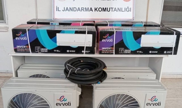 Şırnak'ta jandarma ekipleri kaçakçılara göz açtırmadı: 24 gözaltı