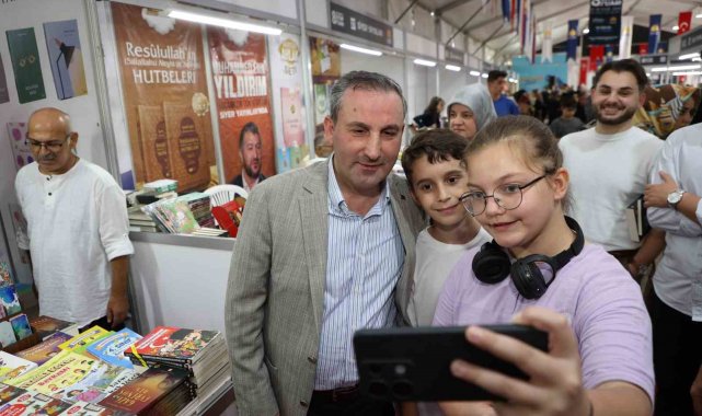 8. Sultanbeyli Kitap Fuarı rekor katılımla tamamlandı