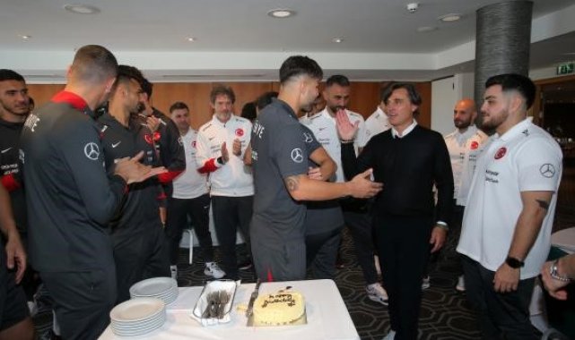 A Milli Takım'da Abdülkerim Bardakcı'nın doğum günü kutlandı