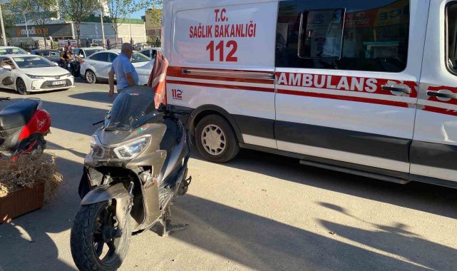 Açılan otomobil kapısı kazaya neden oldu: 1 yaralı