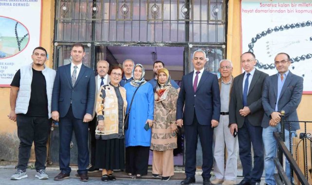 AK Parti MKYK üyesi Dr. Reşide Yüksel Oltu'da vatandaşlarla buluştu