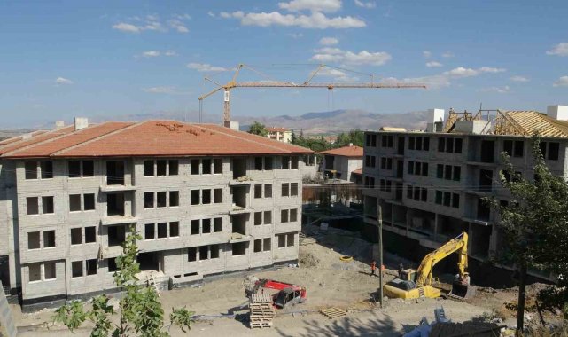 Akçadağ'daki yeni çarşı çalışmalarında sona doğru