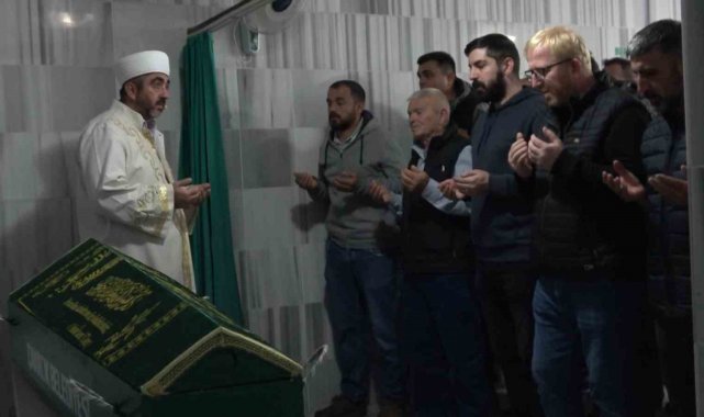 Antalya'da ev arkadaşı tarafından öldürülen genç Yalova'da toprağa verildi