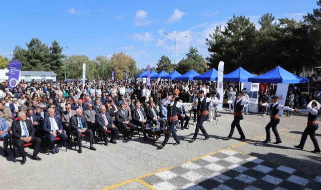 Atatürk Üniversitesinde 2024-2025 Akademik Yılı, "Kampüse hoş geldin" oryantasyon programıyla başladı