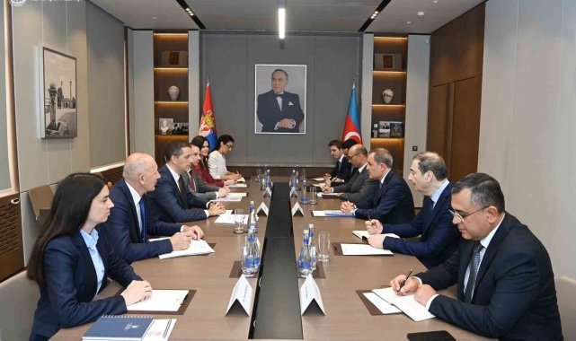 Azerbaycan Dışişleri Bakanı Bayramov: "Ermenistan barışa gerçekten ilgi duyuyorsa attığı adımları ciddi şekilde gözden geçirmeli"