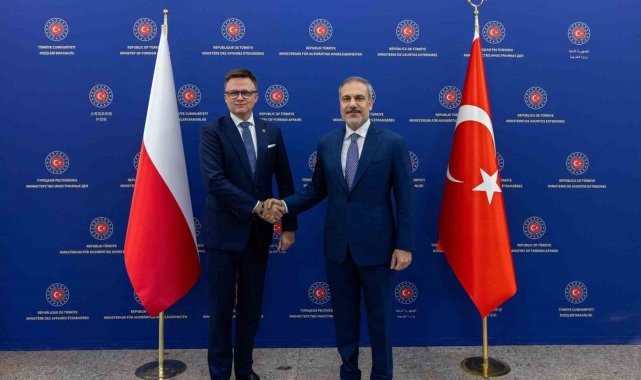Bakan Fidan, Polonya Meclis Başkanı Holownia ile görüştü
