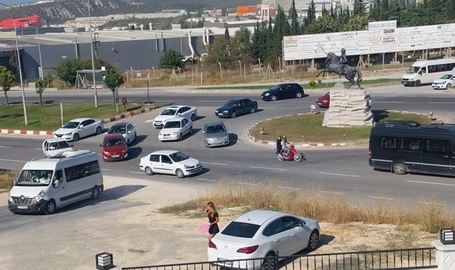 Bilecik 1. OSB Kavşağı'nda trafik karmaşası