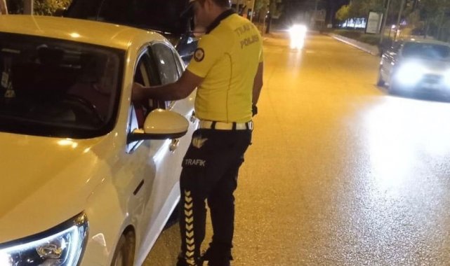 Bilecik'te trafik kurallarını ihlal eden sürücülere 324 bin 405 TL ceza