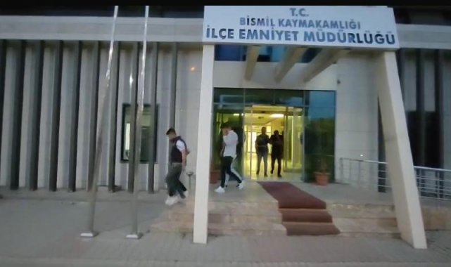 Diyarbakır'da bir kadın, evinde kaldığı kişinin müstehcen görüntülerini çekerek 10 milyon istedi