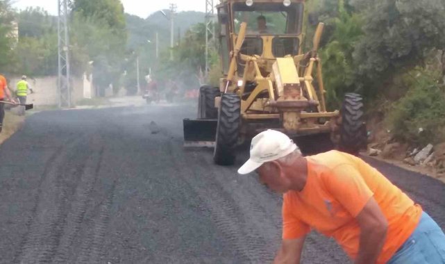 Dörtyol'da kış öncesi sıcak asfalt çalışması hızlandı