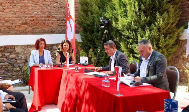 Efeler Belediye Meclisi Kuvayi Milliye Anı Evi'nde toplandı