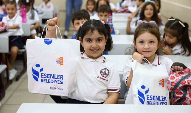 Esenler Belediyesi'nden 8 bin 500 öğrenciye eğitim desteği
