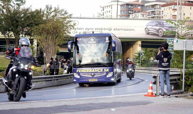 Fenerbahçe, derbi için stada geldi