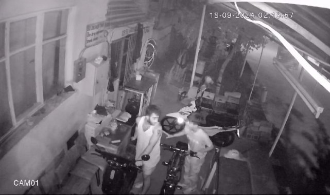 Gözü dönmüş hırsızlar aynı gece 4 elektrikli motosiklet çaldı, kameralardan kaçamadı