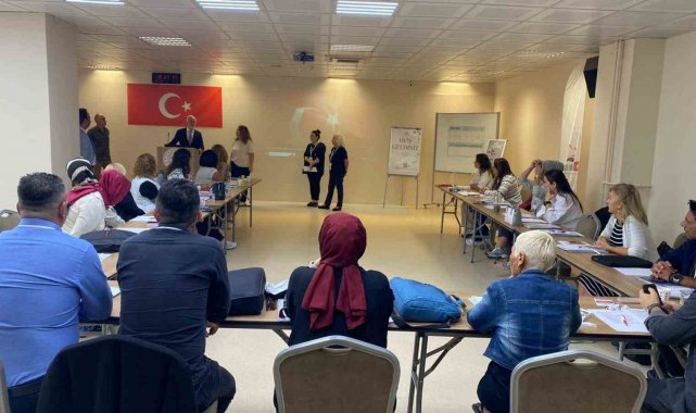 İl Sağlık Müdürlüğü 'İlkyardım Eğitici Eğitmeni Eğitimi' programını başlattı