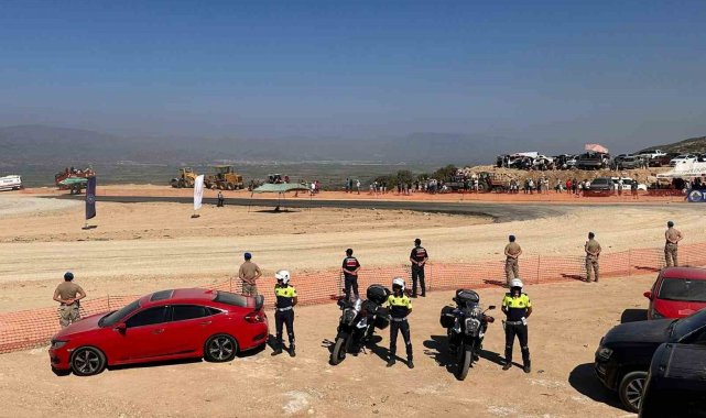 Jandarma, Yenipazar'daki yarışların güvenliğini sağladı
